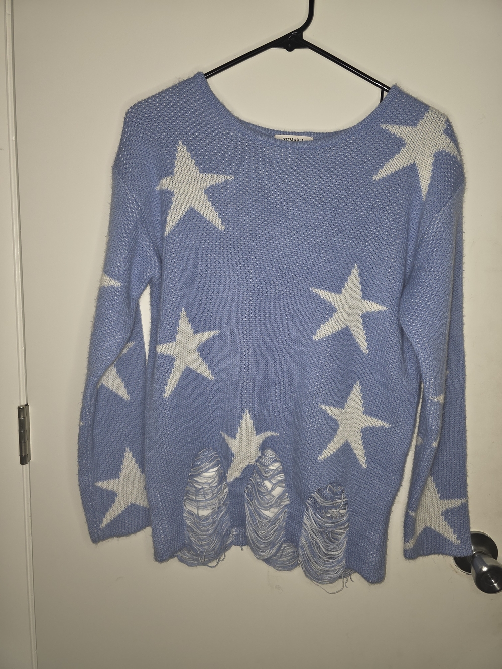 Zenana Outfitters Blue and White Star Crewneck Sweater with Distressed Hem-XS